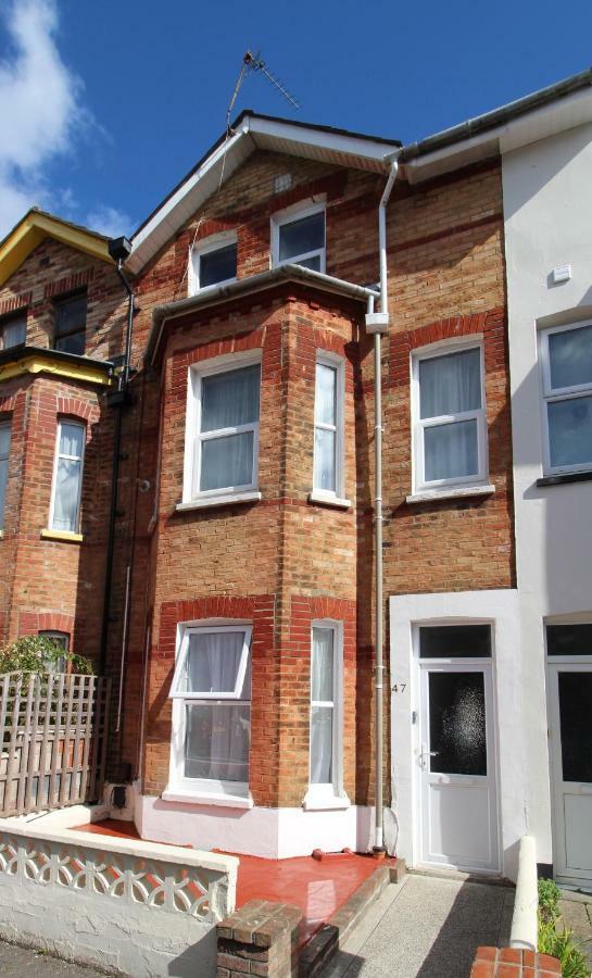 Gorgeous Town Centre Apt With Courtyard Garden Bournemouth Exterior photo